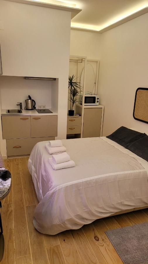 Tiny Studio Rosa - Bairro Alto Lisbon Luaran gambar