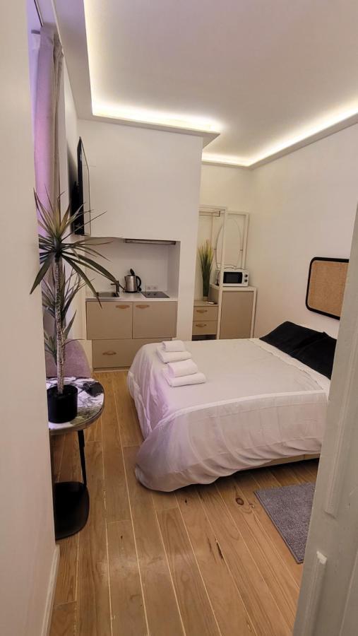 Tiny Studio Rosa - Bairro Alto Lisbon Luaran gambar